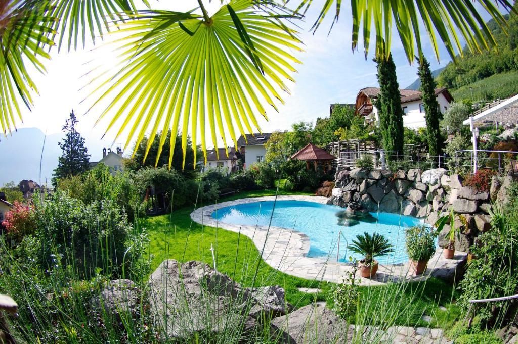 Hotel Sonnenhof Marlengo Esterno foto